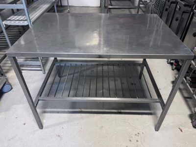 Rustfrit bord